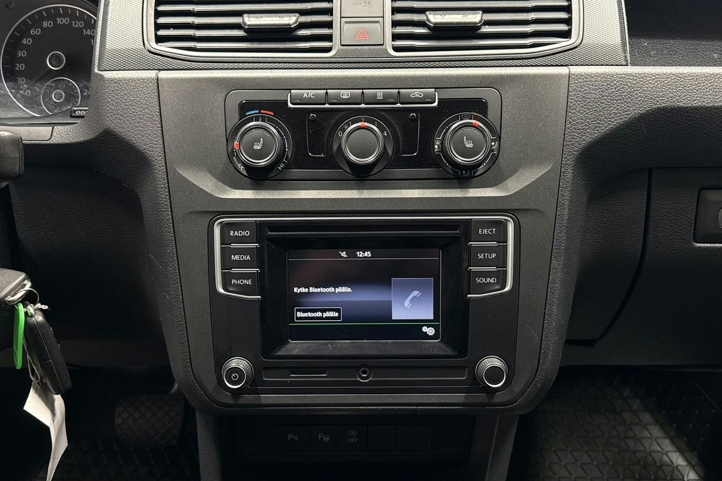 Sininen Volkswagen Caddy Maxi 2019 kuva 16.