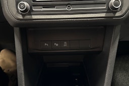 Sininen Volkswagen Caddy Maxi 2019 kuva 19.
