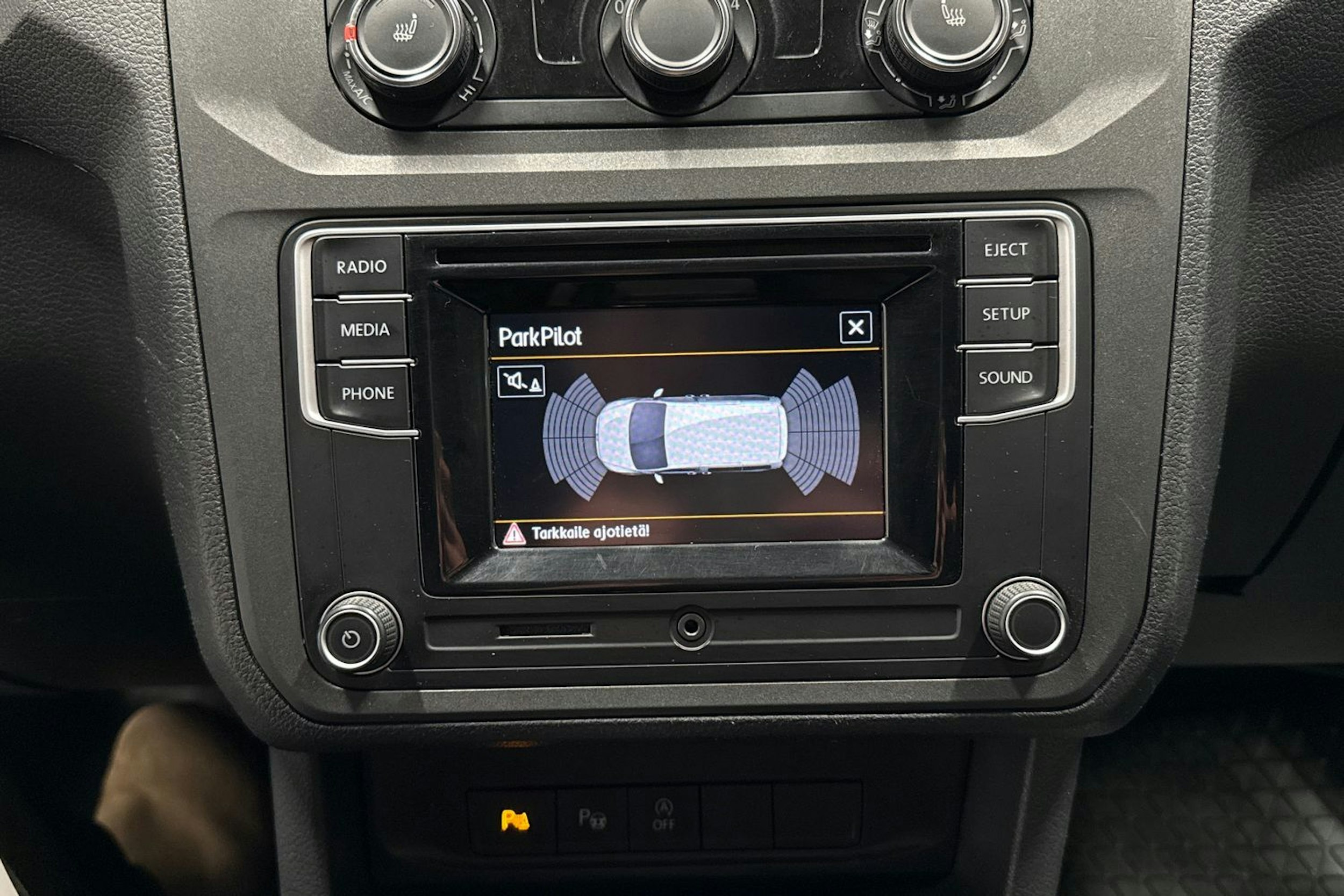 Sininen Volkswagen Caddy Maxi 2019 kuva 20.