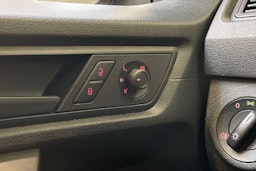 sininen Volkswagen Caddy Maxi 2019 kuva 21.
