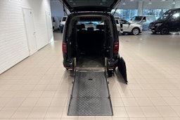 Musta Volkswagen Caddy Maxi 2019 kuva 13.