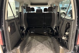 Musta Volkswagen Caddy Maxi 2019 kuva 15.