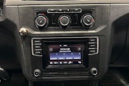 Musta Volkswagen Caddy Maxi 2019 kuva 23.