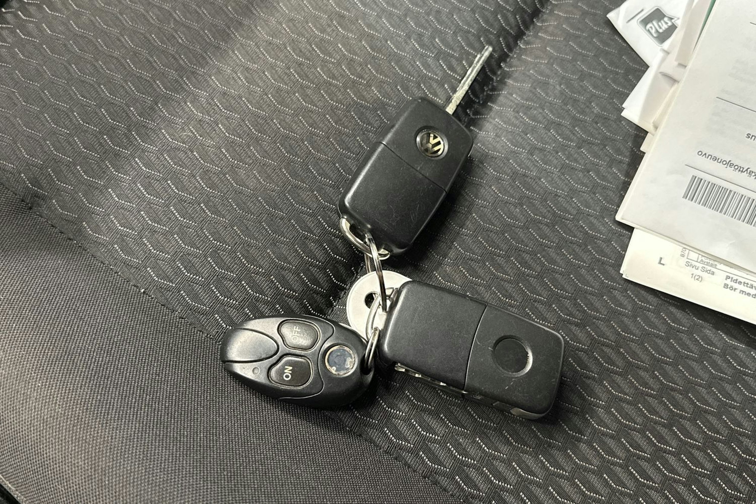 Musta Volkswagen Caddy Maxi 2019 kuva 26.