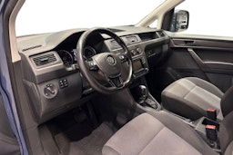 Sininen Volkswagen Caddy Maxi 2019 kuva 7.