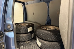 Sininen Volkswagen Caddy Maxi 2019 kuva 15.