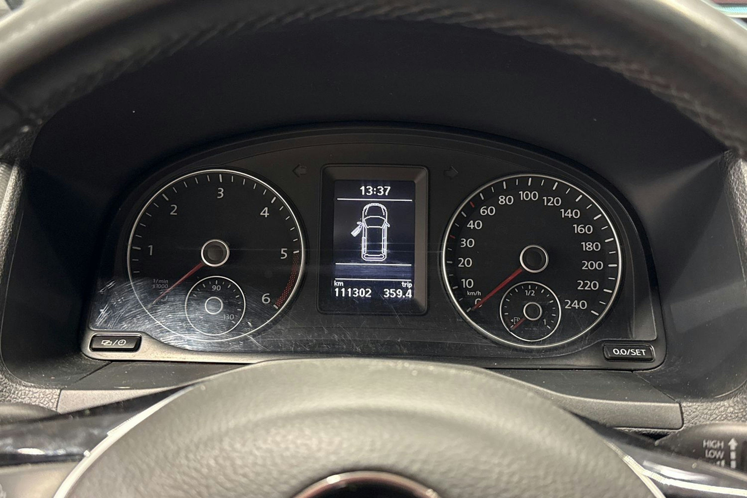 Sininen Volkswagen Caddy Maxi 2019 kuva 16.