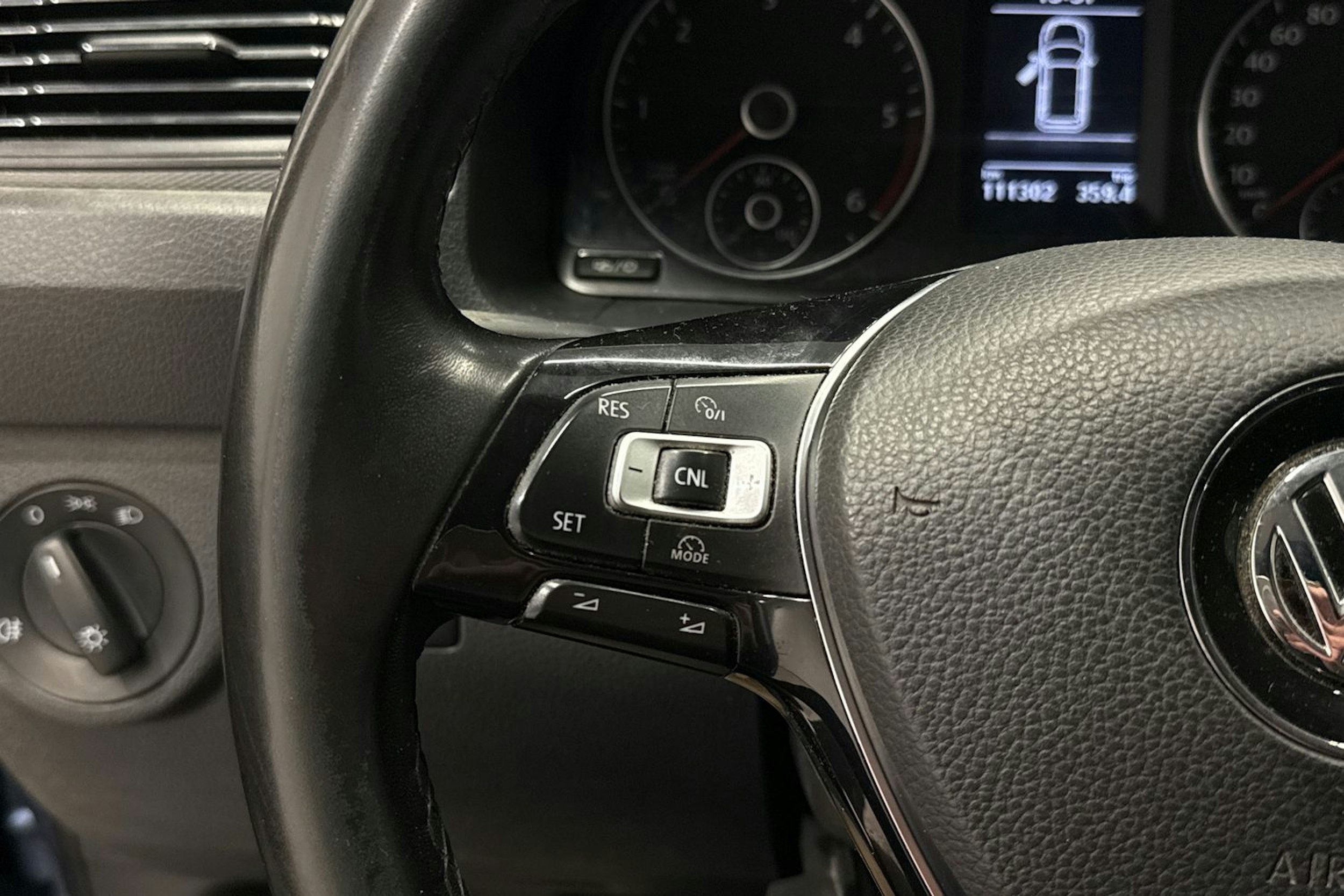 Sininen Volkswagen Caddy Maxi 2019 kuva 17.