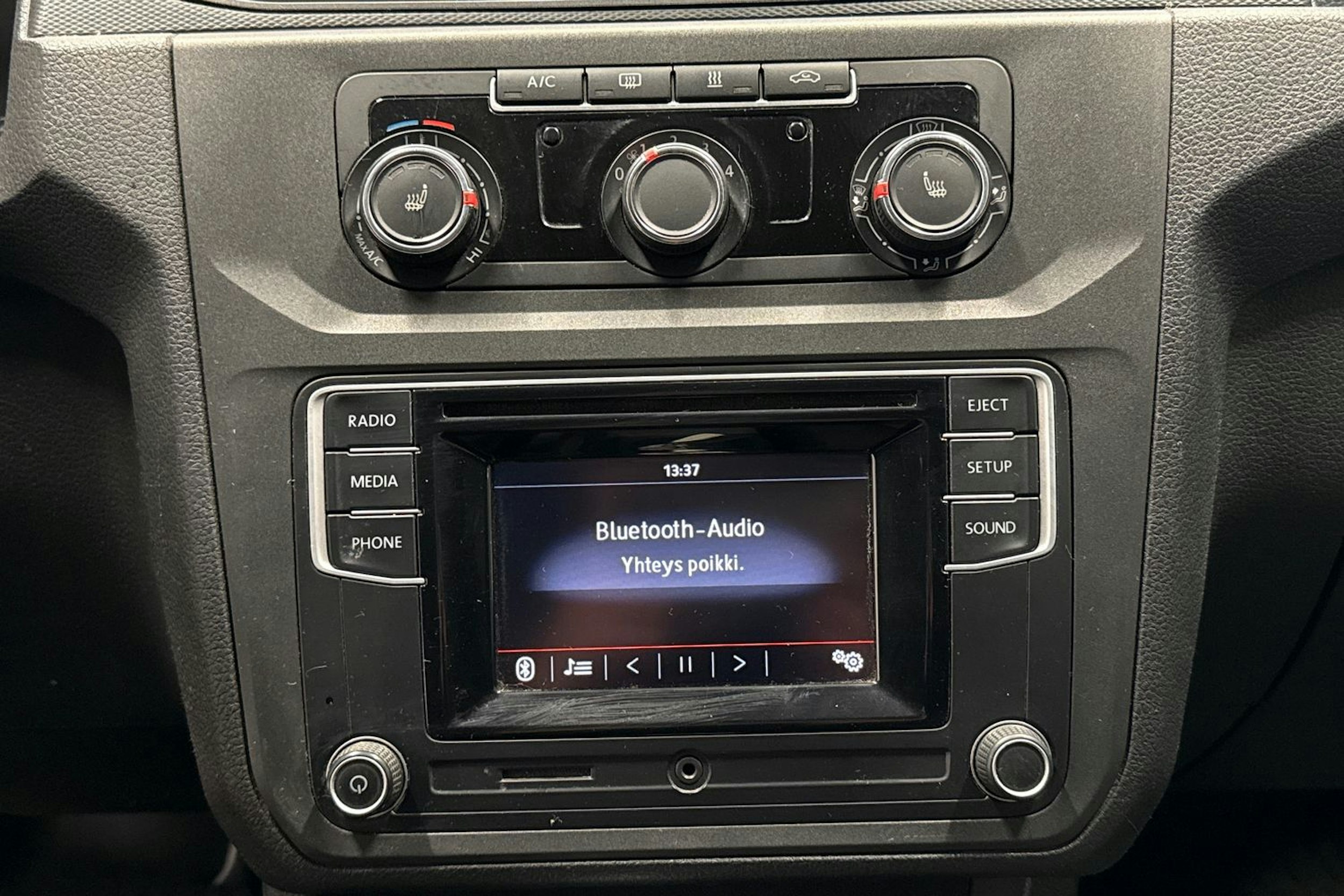 Sininen Volkswagen Caddy Maxi 2019 kuva 19.