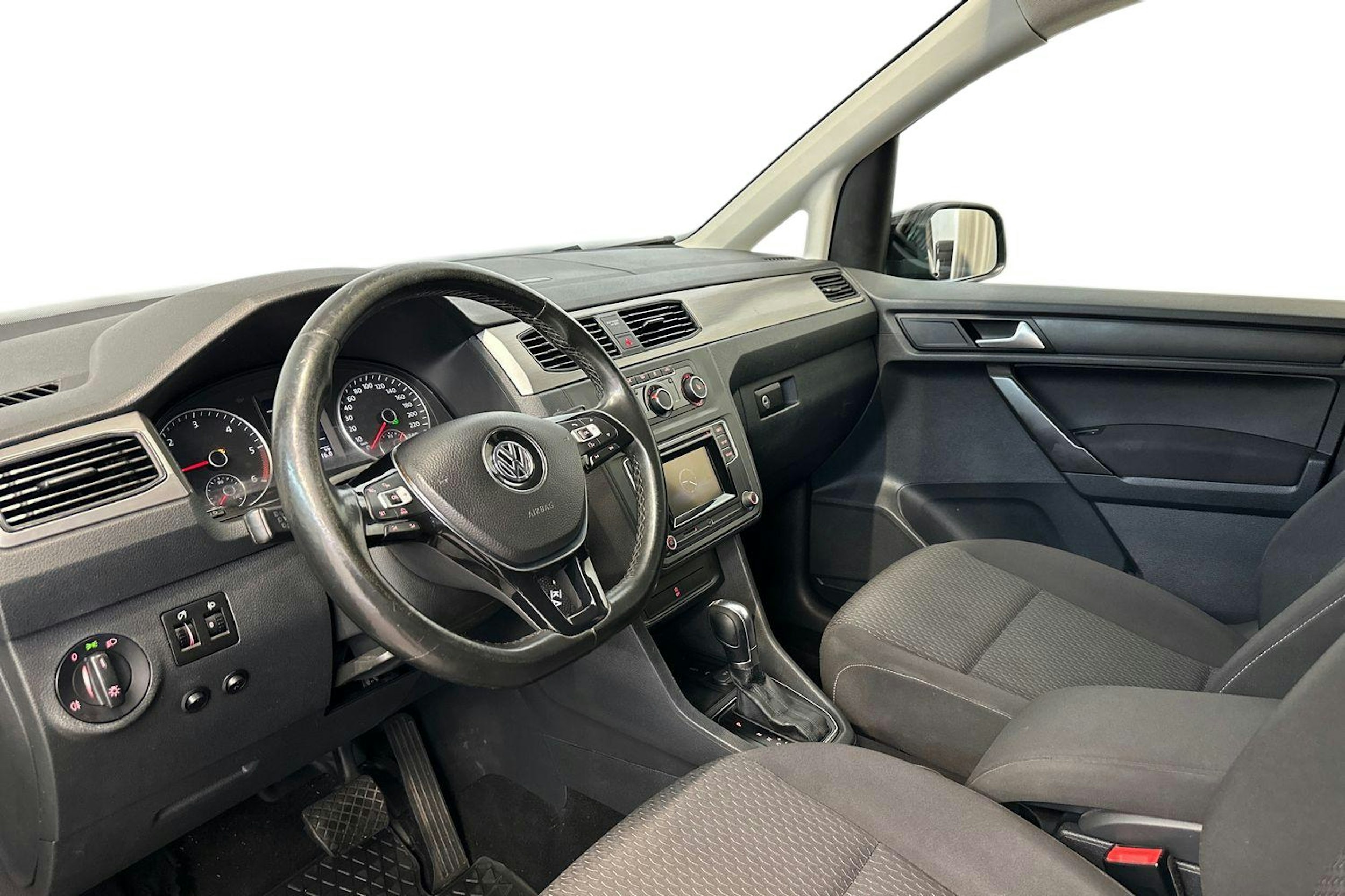 musta Volkswagen Caddy Maxi 2019 kuva 7.