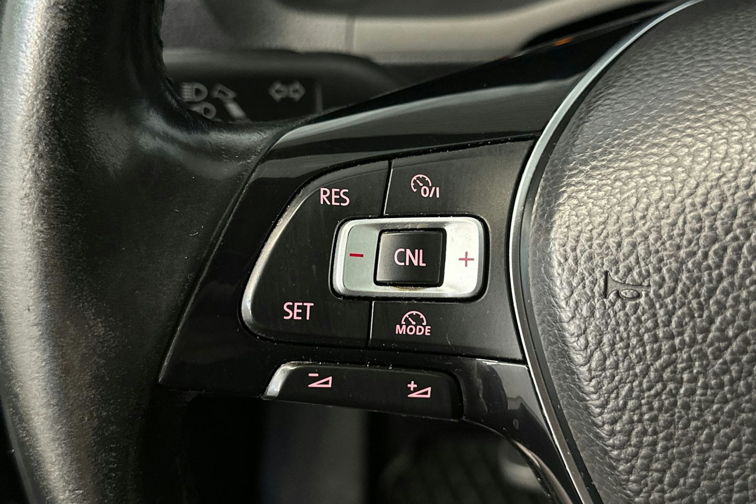 musta Volkswagen Caddy Maxi 2019 kuva 19.