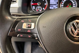 musta Volkswagen Caddy Maxi 2019 kuva 13.