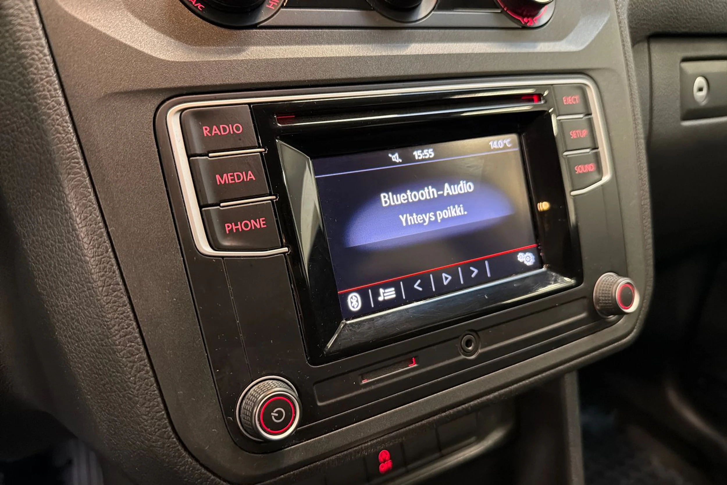 musta Volkswagen Caddy Maxi 2019 kuva 18.