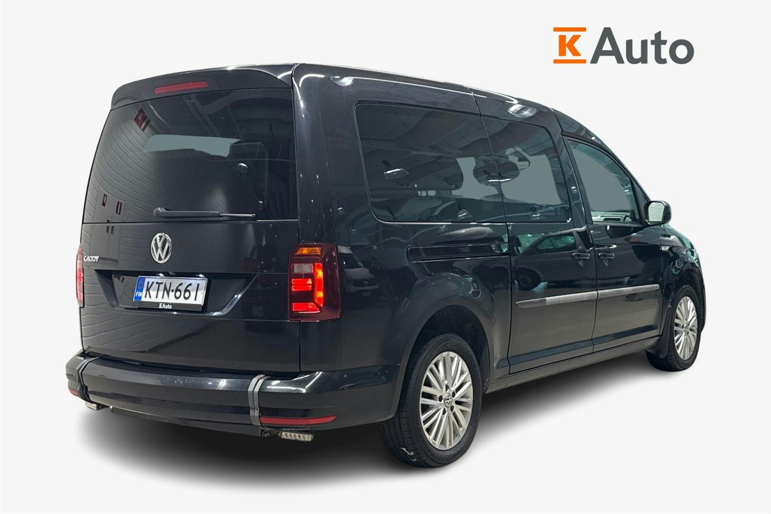 Musta Volkswagen Caddy Maxi 2019 kuva 2.