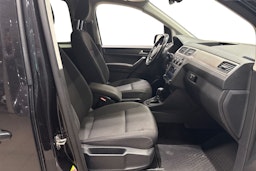 Musta Volkswagen Caddy Maxi 2019 kuva 10.