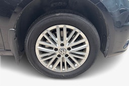 Musta Volkswagen Caddy Maxi 2019 kuva 11.