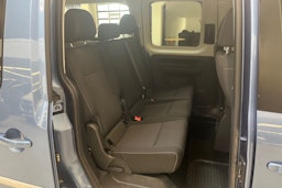 sininen Volkswagen Caddy Maxi 2019 kuva 13.