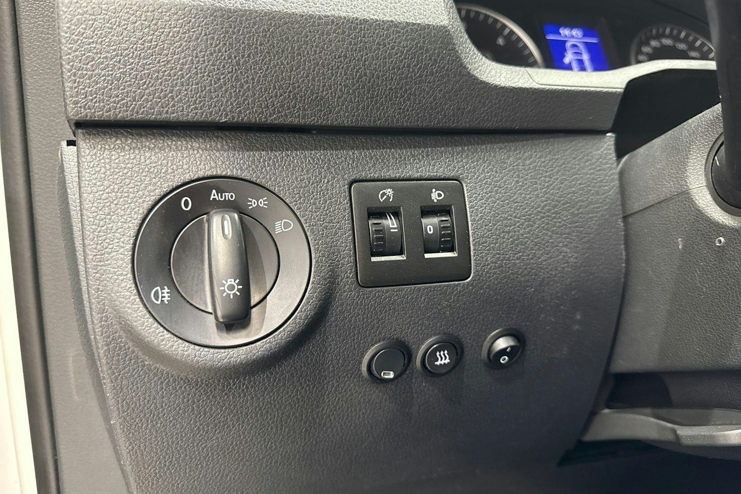 valkoinen Volkswagen Caddy Maxi 2019 kuva 19.
