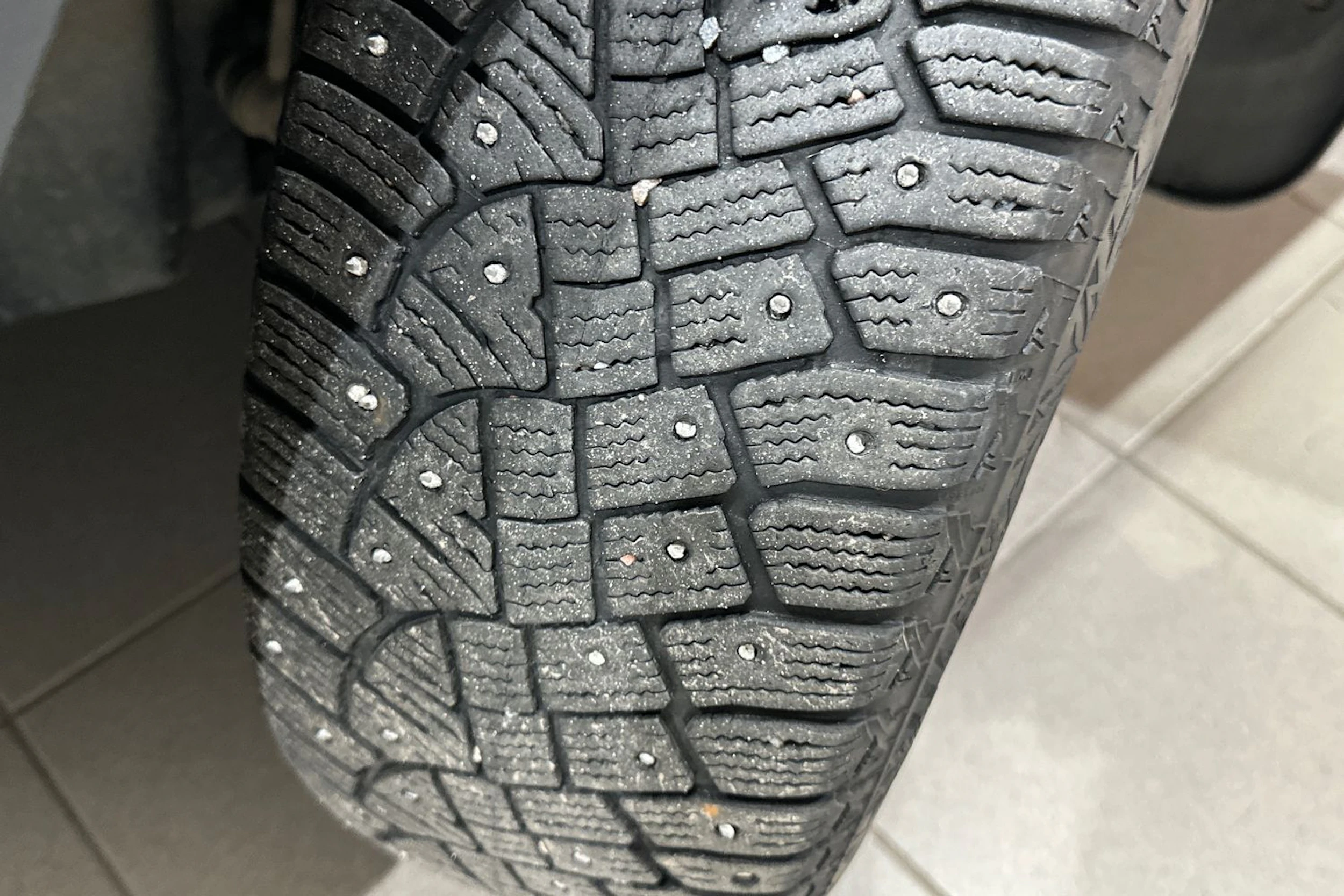 Oranssi Volkswagen Caddy Maxi 2019 kuva 13.