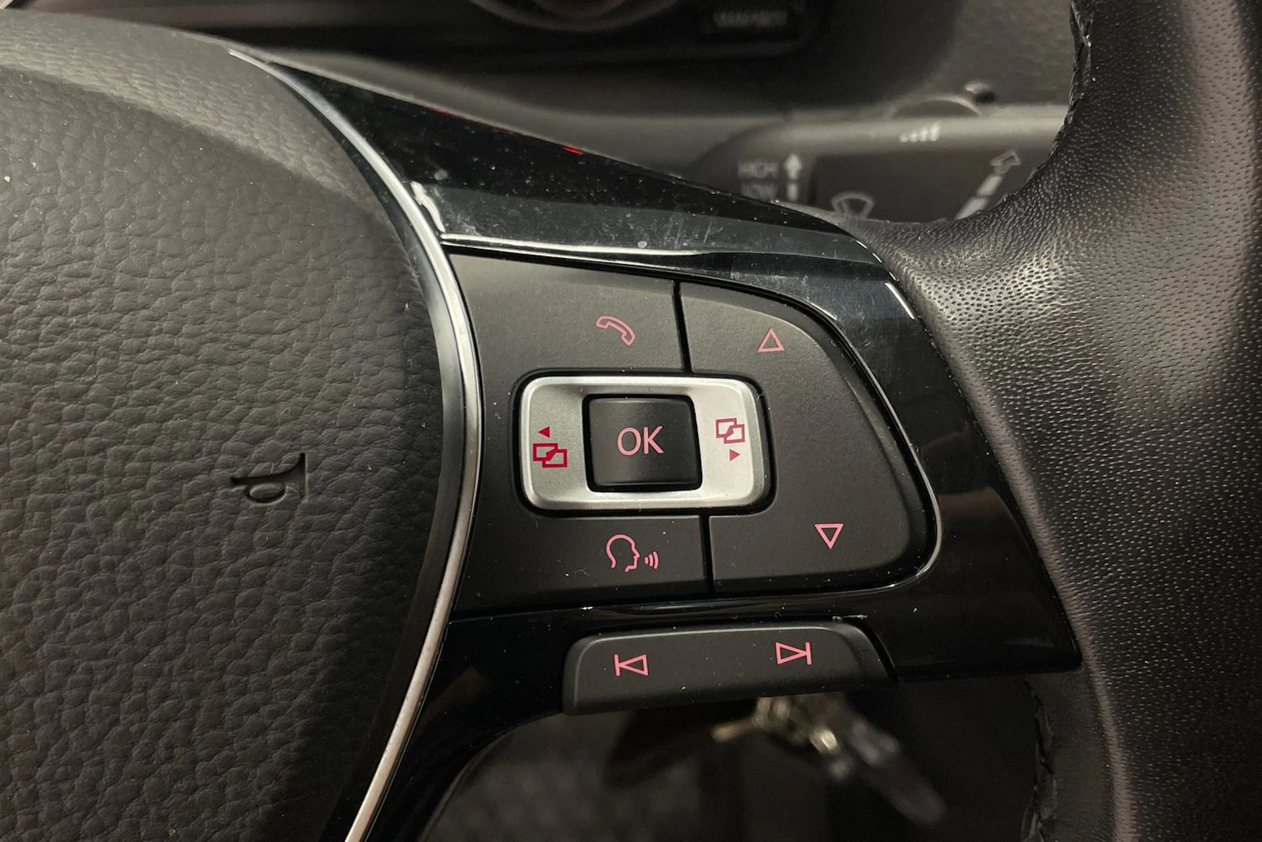 Valkoinen Volkswagen Caddy Maxi 2019 kuva 18.
