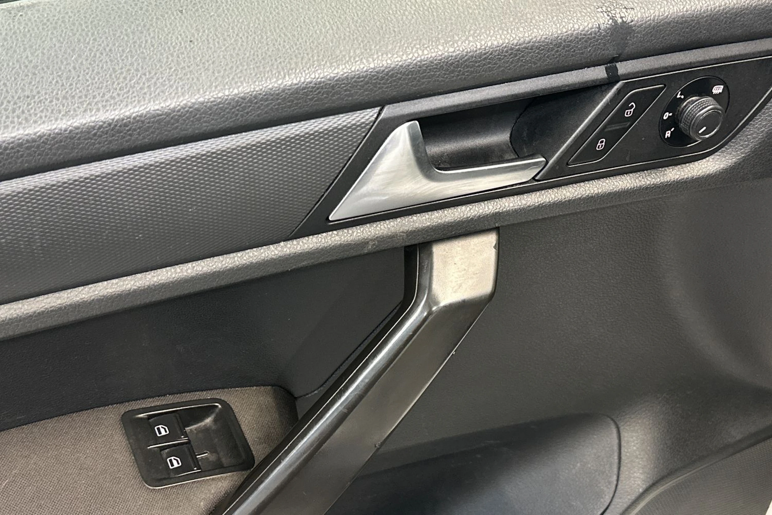 valkoinen Volkswagen Caddy Maxi 2019 kuva 15.