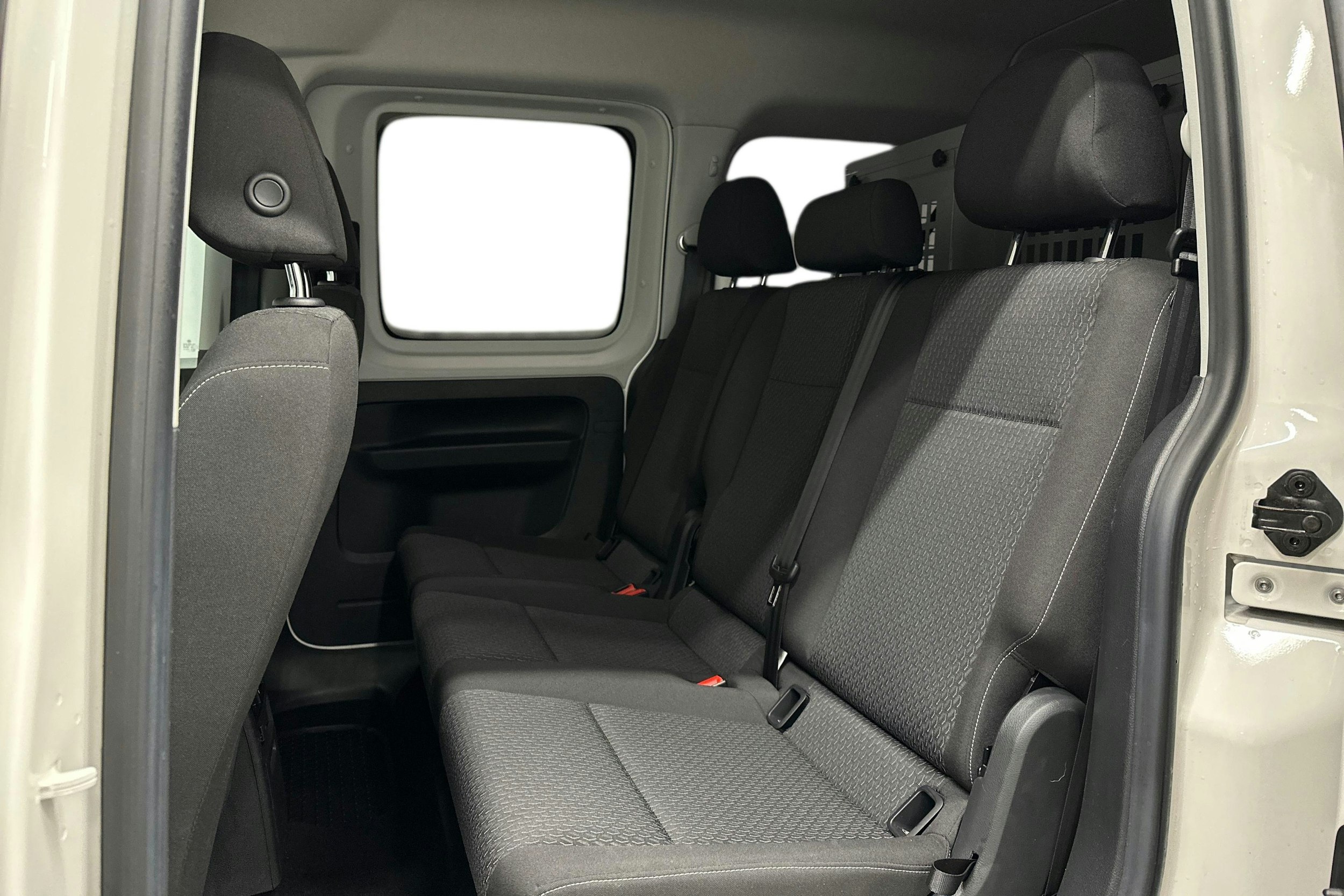 valkoinen Volkswagen Caddy Maxi 2019 kuva 8.