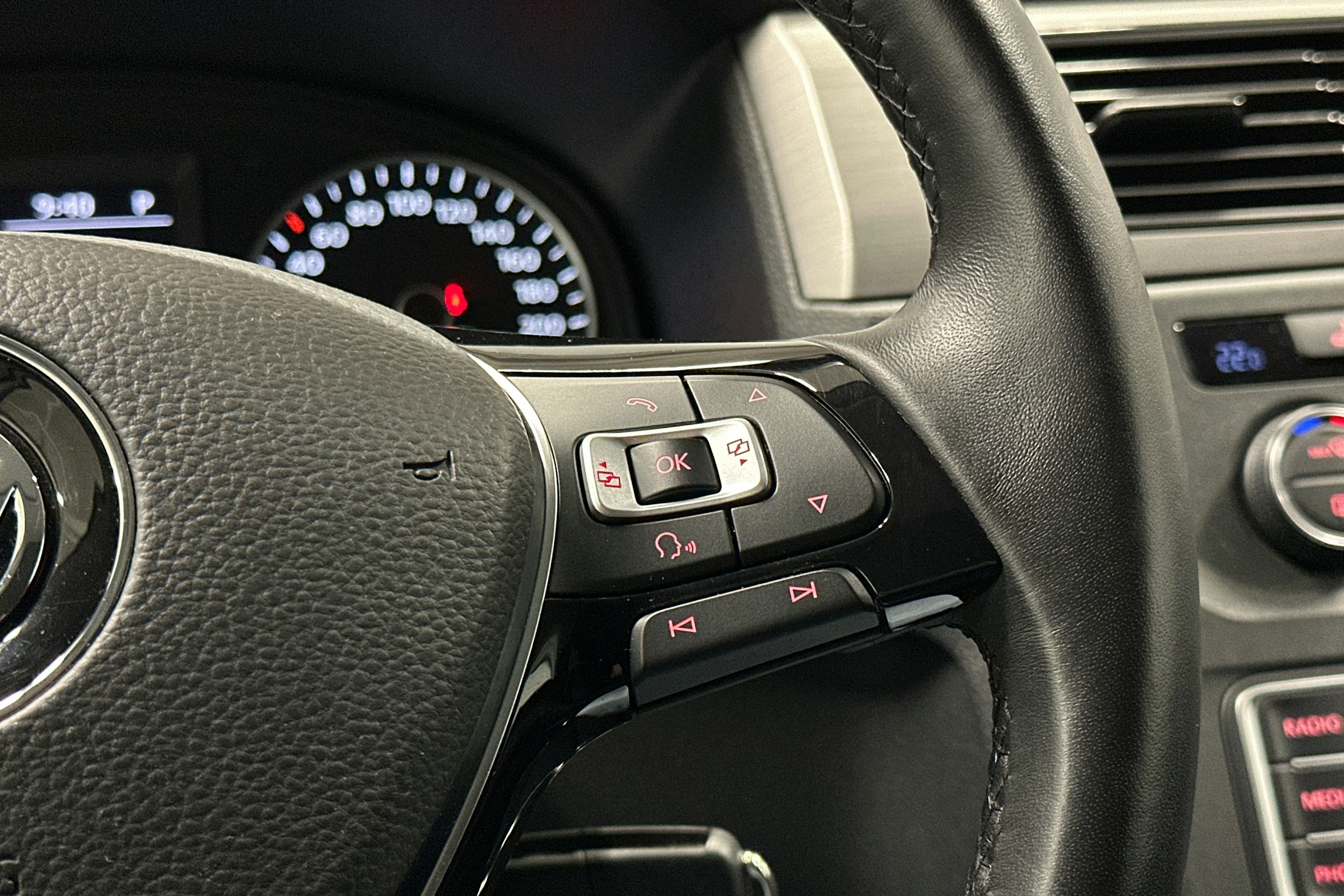 valkoinen Volkswagen Caddy Maxi 2019 kuva 16.