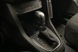 valkoinen Volkswagen Caddy Maxi 2019 kuva 16.