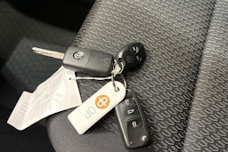 Harmaa Volkswagen Caddy Maxi 2019 kuva 21.