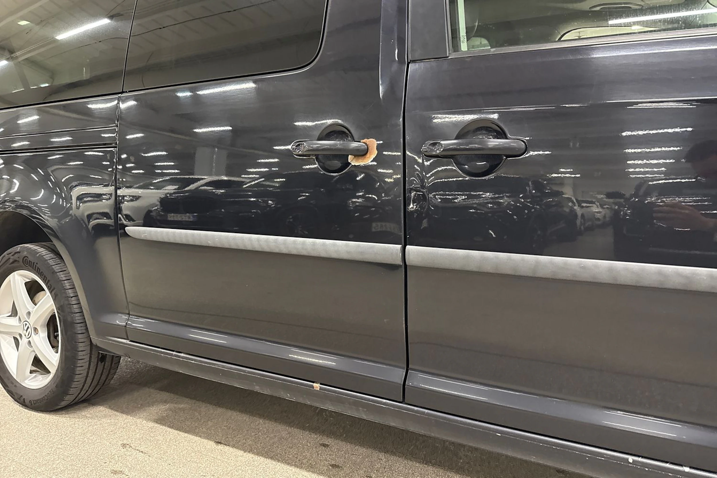 met. musta Volkswagen Caddy Maxi 2020 kuva 31.