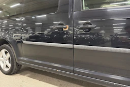 met. musta Volkswagen Caddy Maxi 2020 kuva 31.