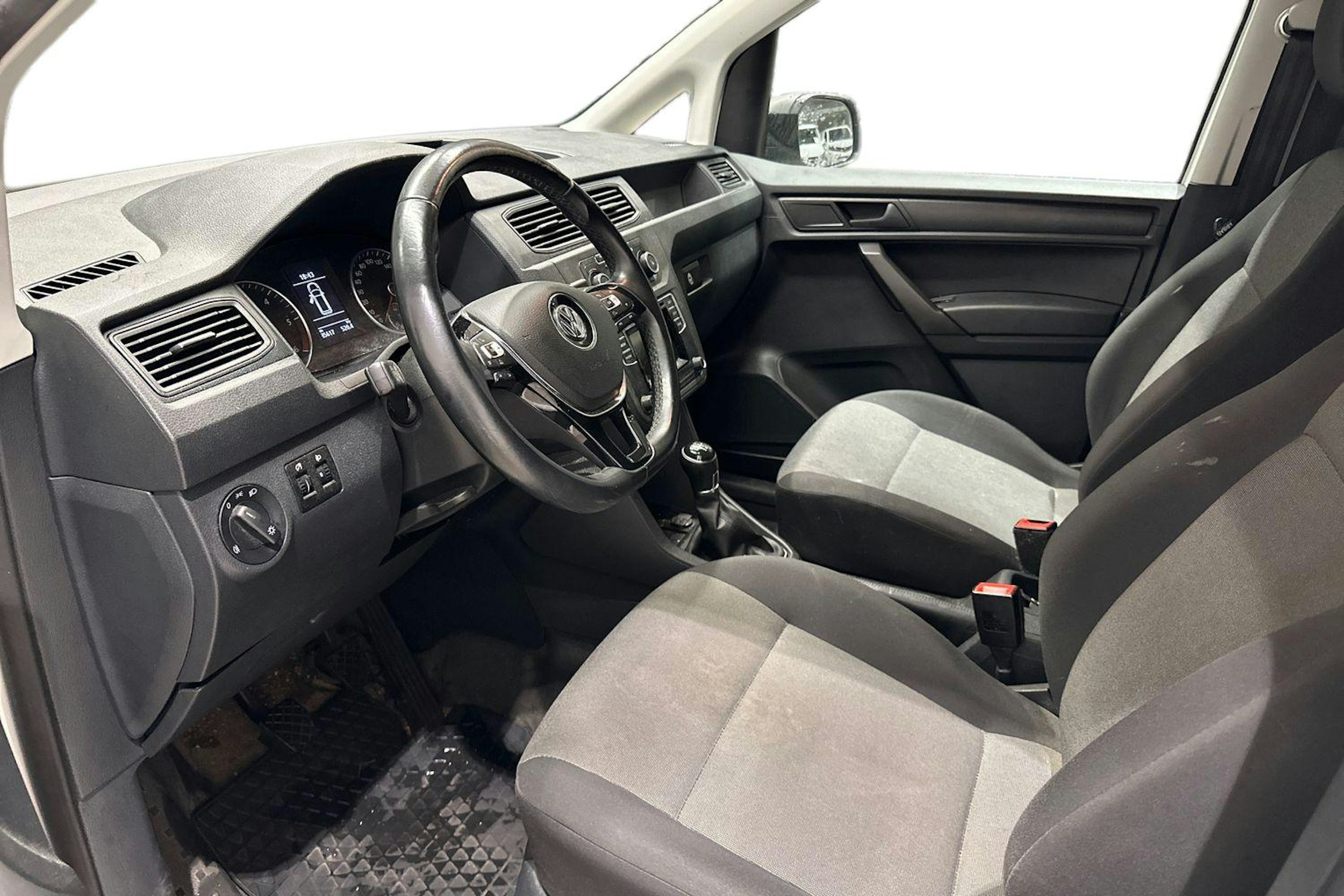 Valkoinen Volkswagen Caddy Maxi 2020 kuva 3.