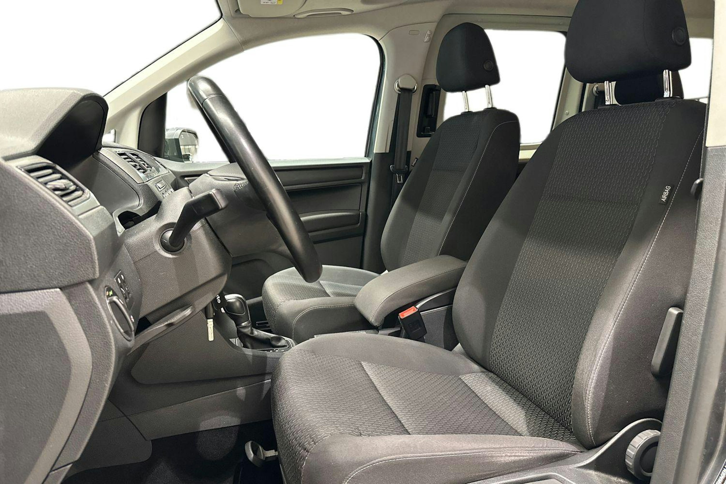 harmaa Volkswagen Caddy Maxi 2020 kuva 10.