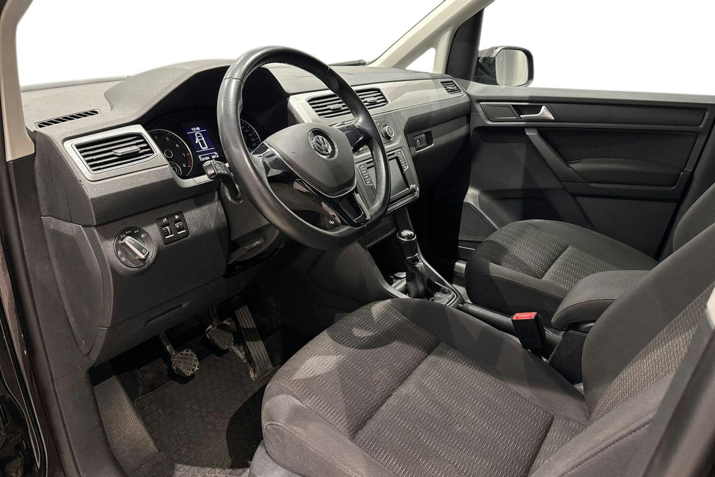 violetti Volkswagen Caddy Maxi 2020 kuva 7.