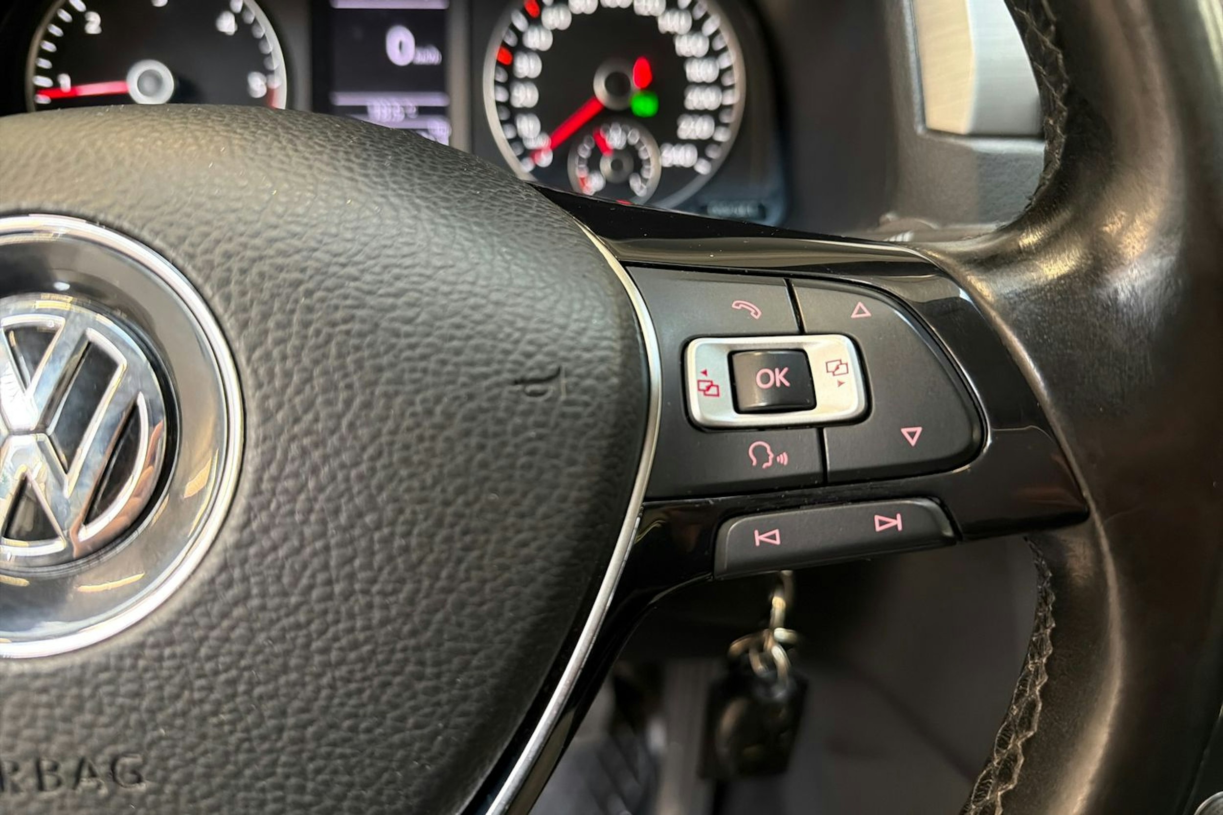 valkoinen Volkswagen Caddy Maxi 2020 kuva 15.