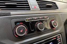 valkoinen Volkswagen Caddy Maxi 2020 kuva 19.