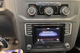 valkoinen Volkswagen Caddy Maxi 2020 kuva 9.