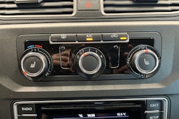 Valkoinen Volkswagen Caddy Maxi 2020 kuva 15.