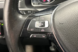 punainen Volkswagen Caddy Maxi 2020 kuva 16.