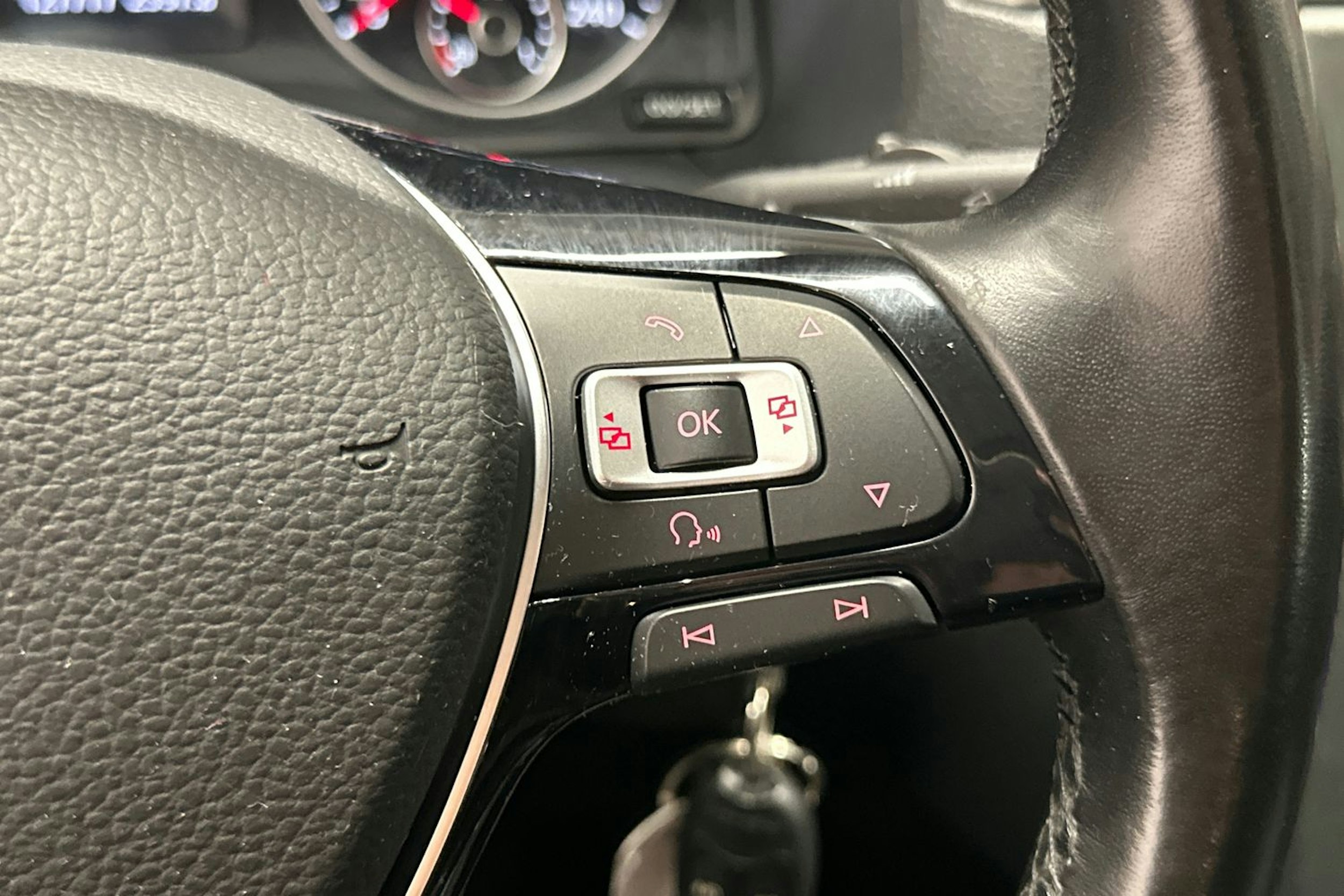 punainen Volkswagen Caddy Maxi 2020 kuva 17.