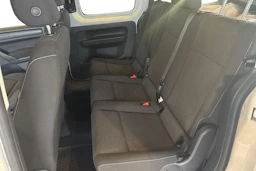 Valkoinen Volkswagen Caddy Maxi 2020 kuva 8.