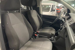 valkoinen Volkswagen Caddy Maxi 2020 kuva 4.