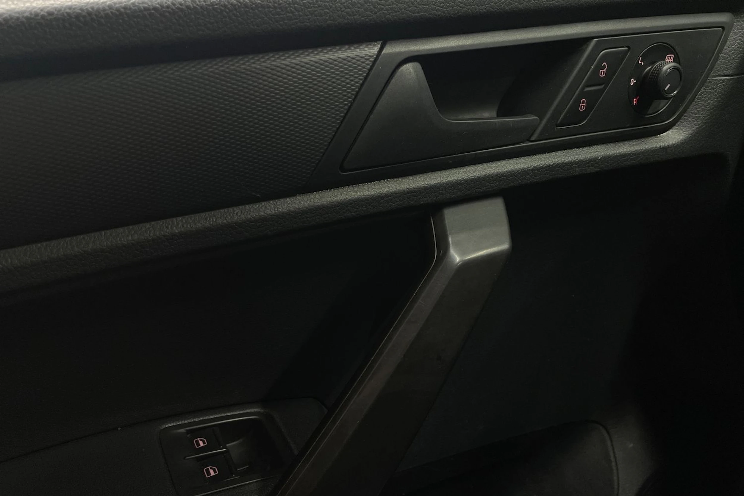 valkoinen Volkswagen Caddy Maxi 2020 kuva 17.