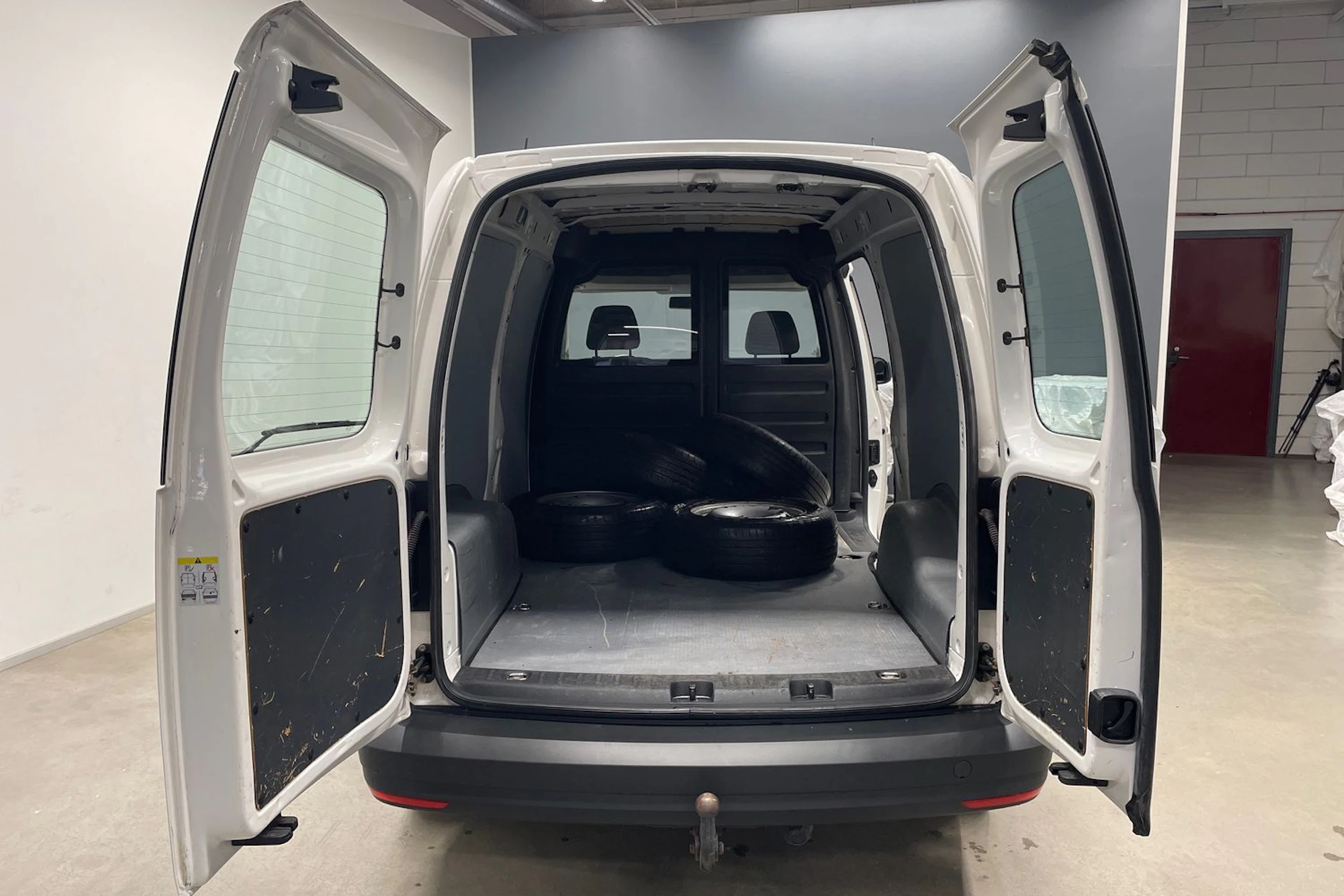valkoinen Volkswagen Caddy Maxi 2020 kuva 19.
