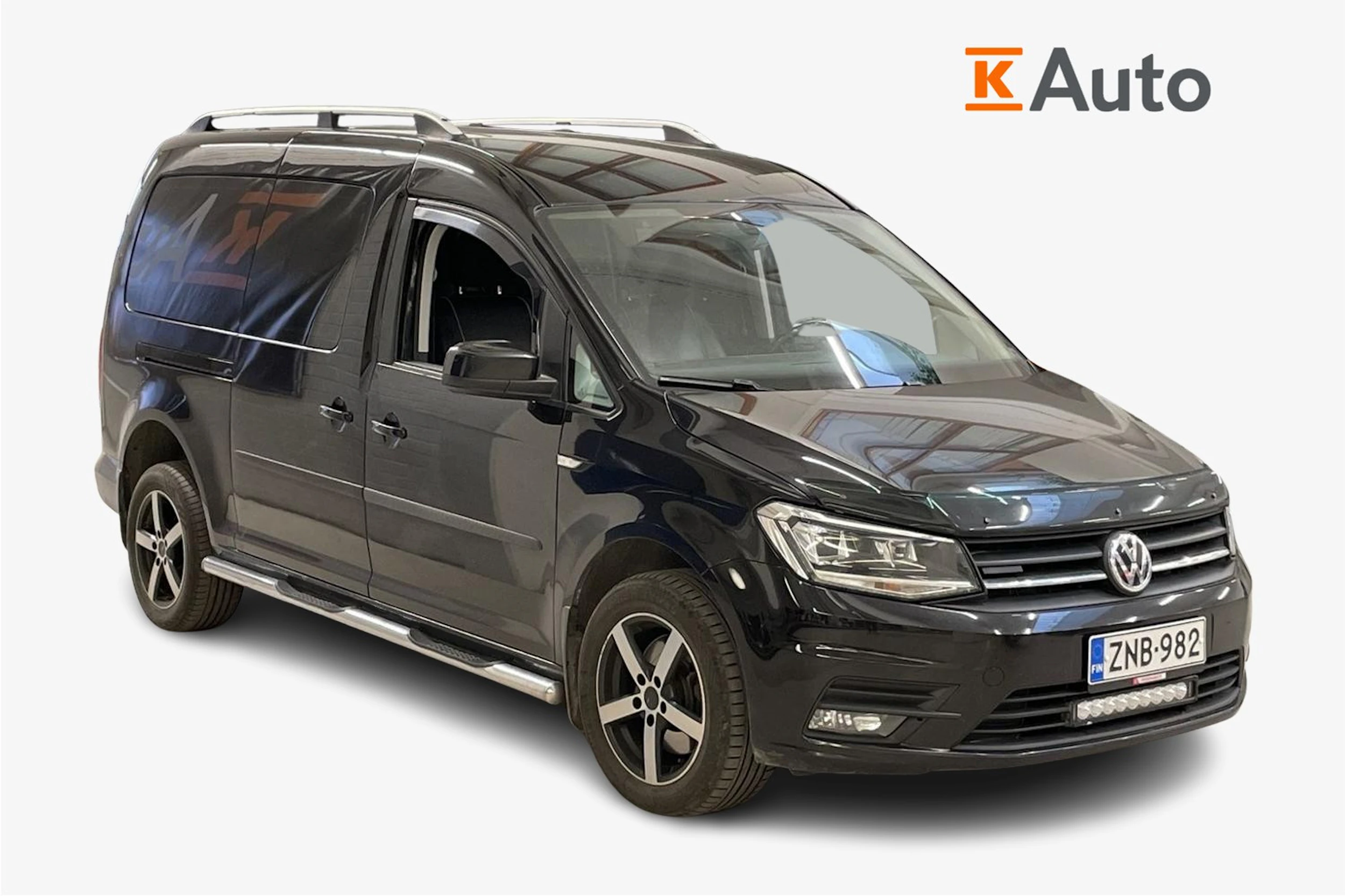 musta Volkswagen Caddy Maxi 2020 kuva 1.