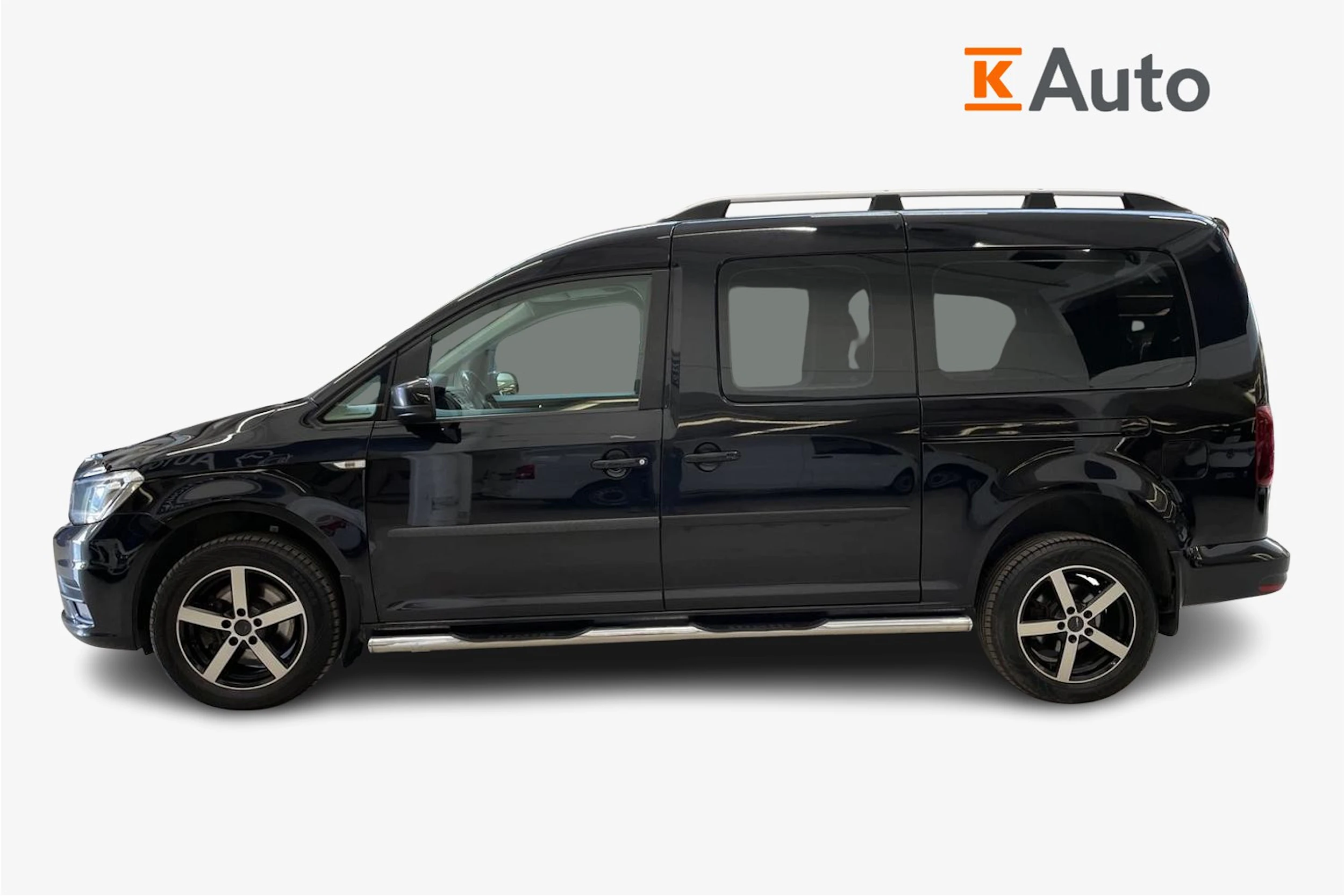musta Volkswagen Caddy Maxi 2020 kuva 7.