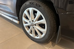 musta Volkswagen Caddy Maxi 2021 kuva 13.
