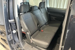 musta Volkswagen Caddy Maxi 2021 kuva 18.