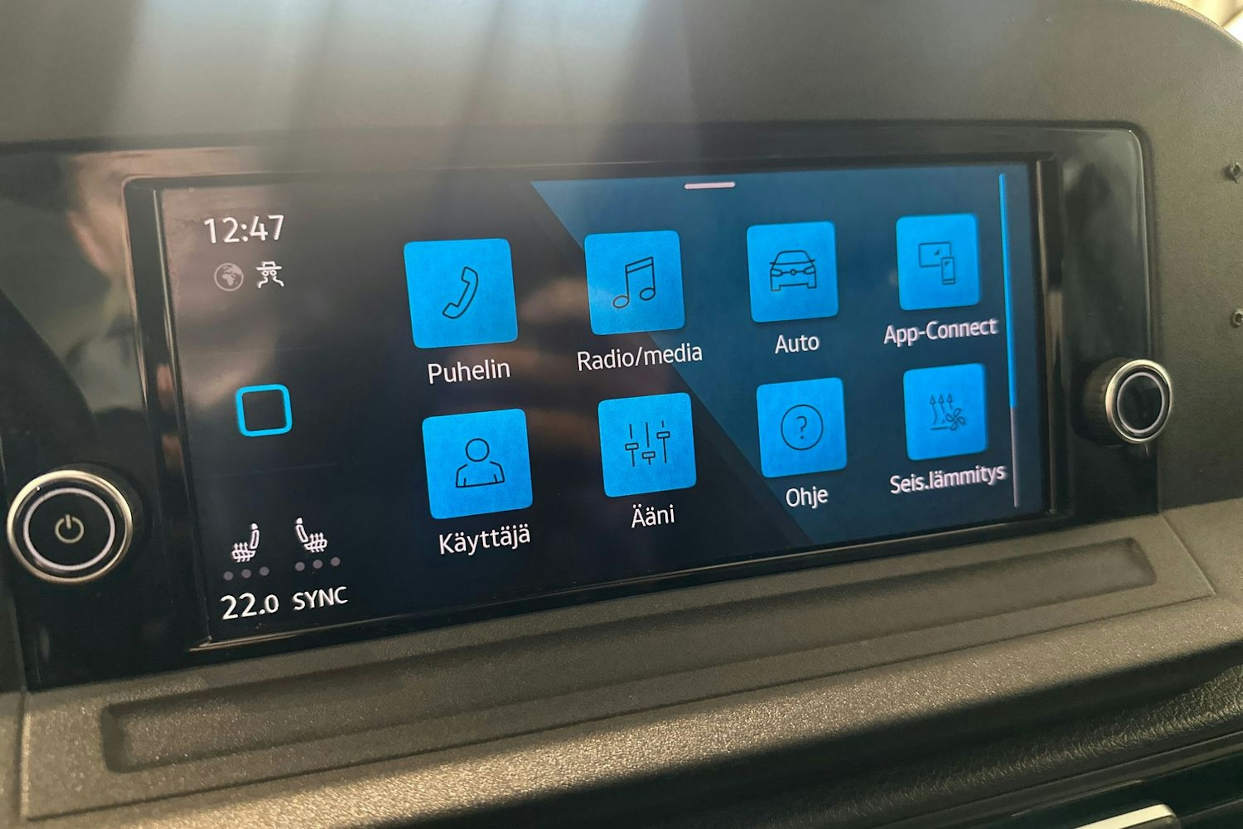 musta Volkswagen Caddy Maxi 2021 kuva 23.