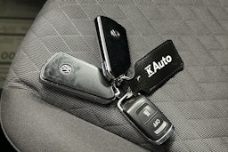 musta Volkswagen Caddy Maxi 2021 kuva 43.